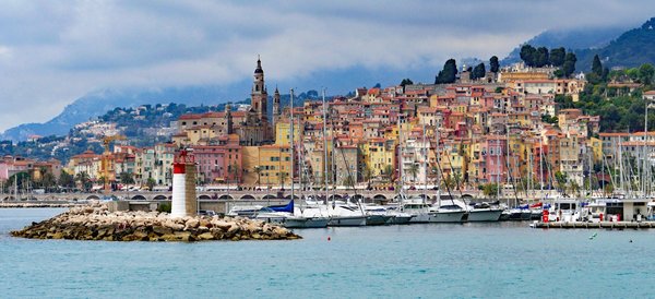 Les spécificités culturelles et les activités touristiques de la Rhône-Alpes qui peuvent influencer le marché de l'immobilier